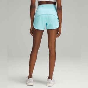 C - Lululemon Speed Up High-Rise Lined Short 4"
Cyan Blue